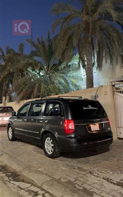 Chrysler Town and Country